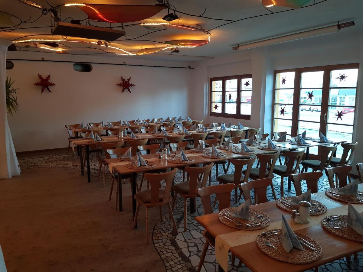 Schiff Bihlerdorf - Hostel Buitenkant foto