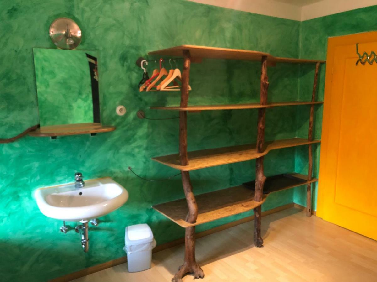 Schiff Bihlerdorf - Hostel Buitenkant foto