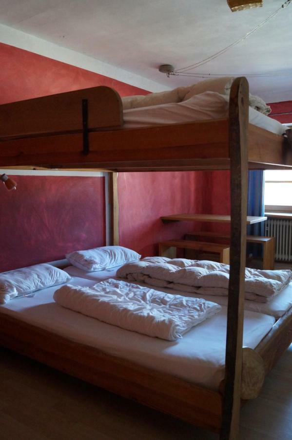 Schiff Bihlerdorf - Hostel Buitenkant foto