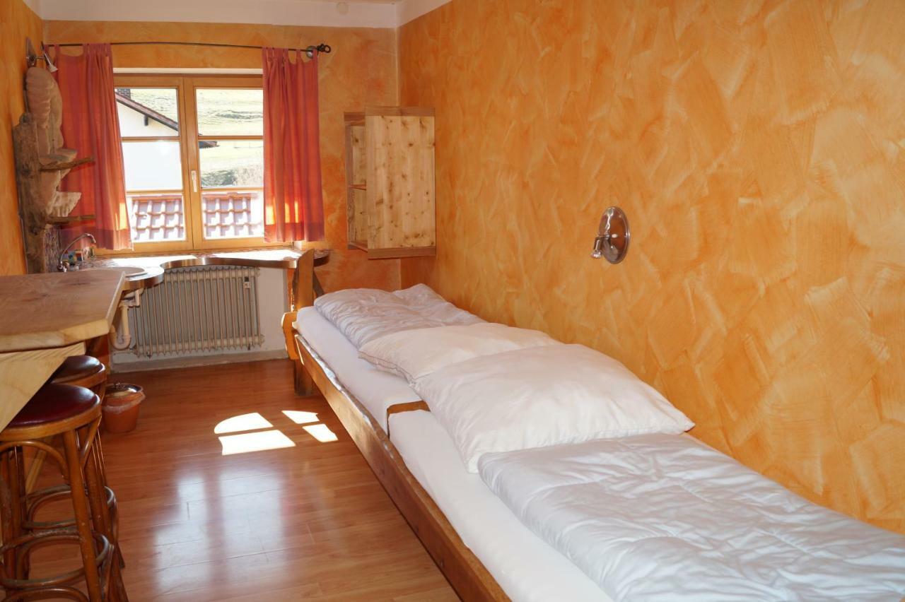 Schiff Bihlerdorf - Hostel Buitenkant foto