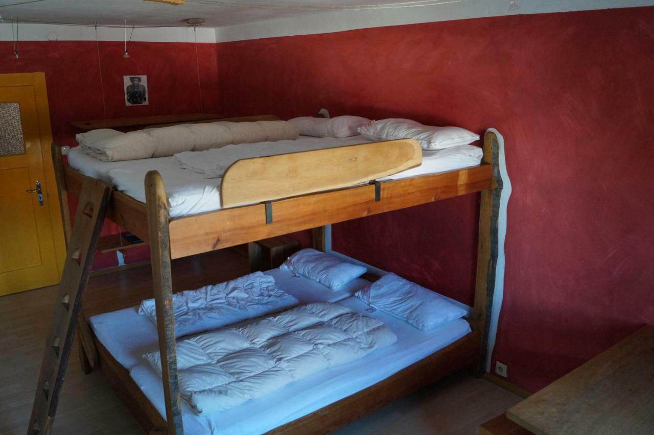 Schiff Bihlerdorf - Hostel Buitenkant foto