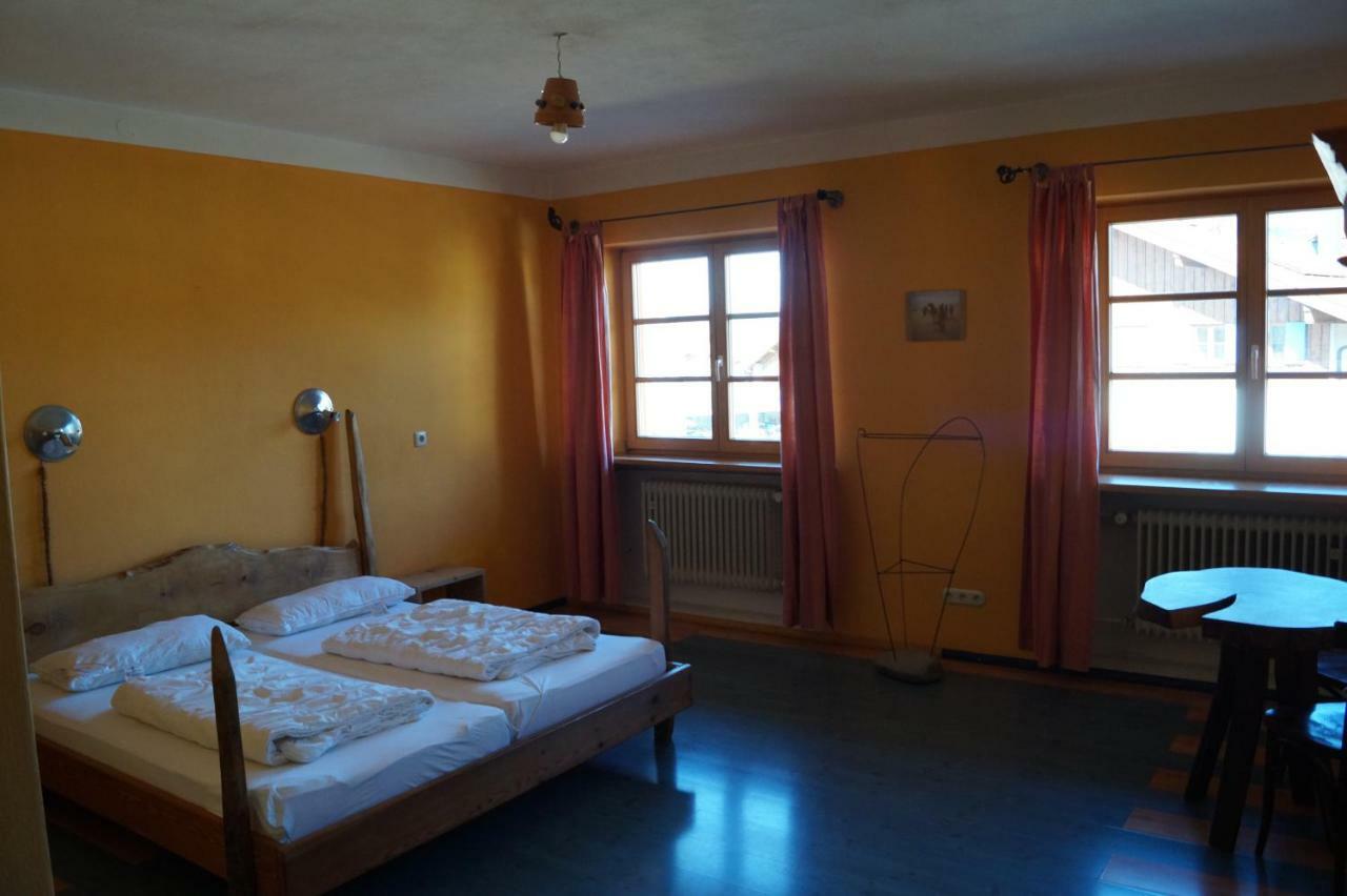 Schiff Bihlerdorf - Hostel Buitenkant foto