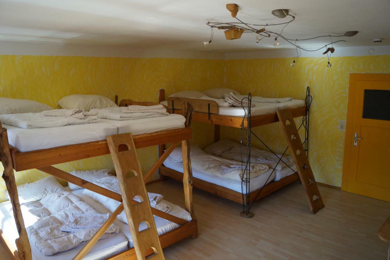 Schiff Bihlerdorf - Hostel Buitenkant foto